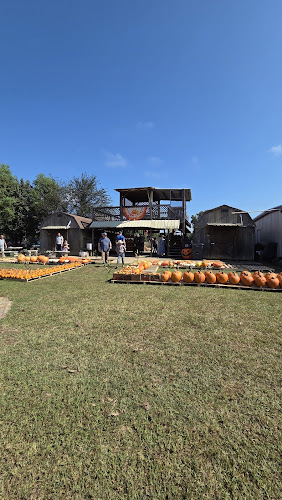 Barnes Family Farm — Barn or Farm in Prattville, Alabama