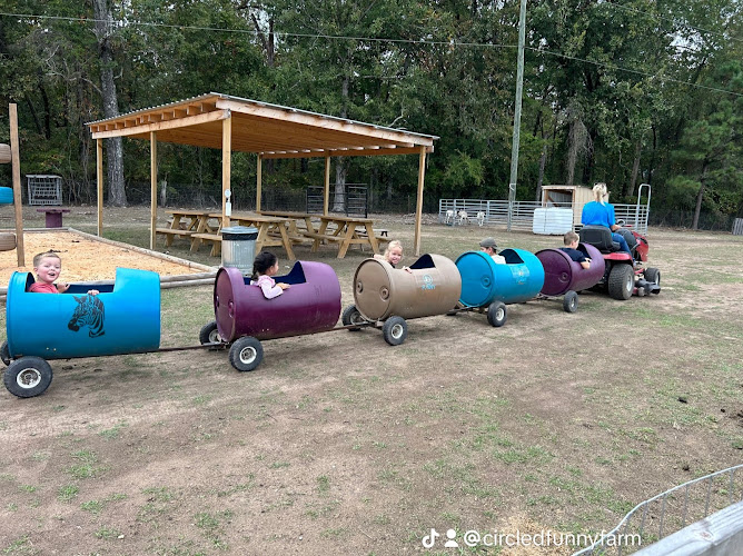 Circle D Funny Farm - corporateevents.at