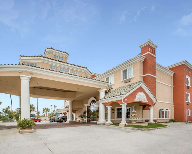 Comfort Suites Oceanside Camp Pendleton Area - photo