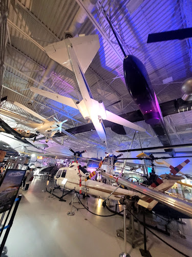 Hiller Aviation Museum Gift Shop - photo