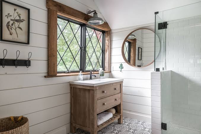 Renovated Charming Barn in Historic Roswell - photo