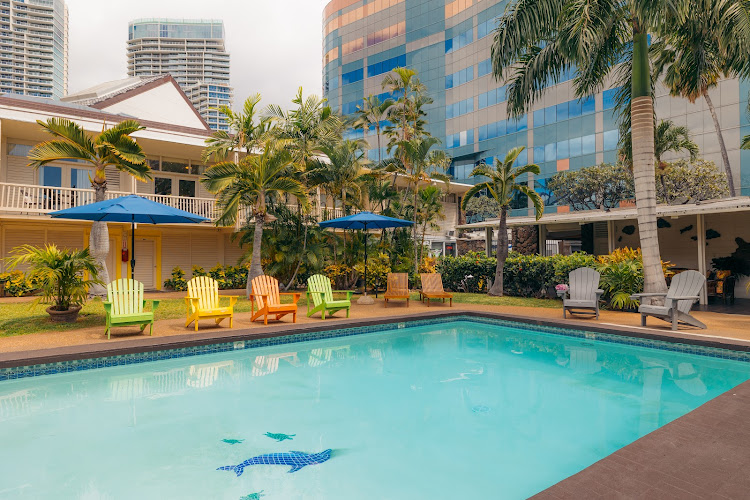 Waikiki Heritage Hotel — Hotel & Resort in Waimalu, Hawaii