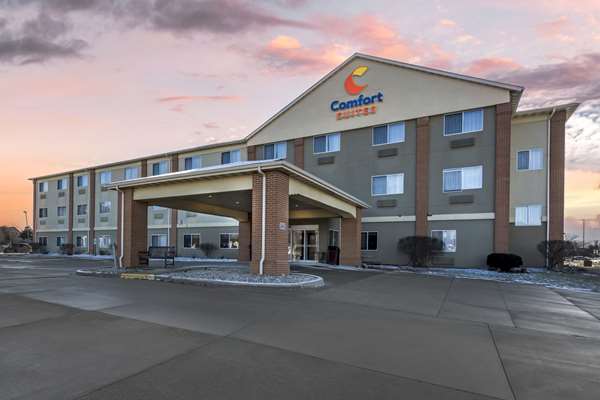 Comfort Suites Normal University area - corporateevents.at