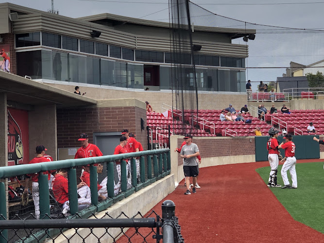 Duffy Bass Field - corporateevents.at