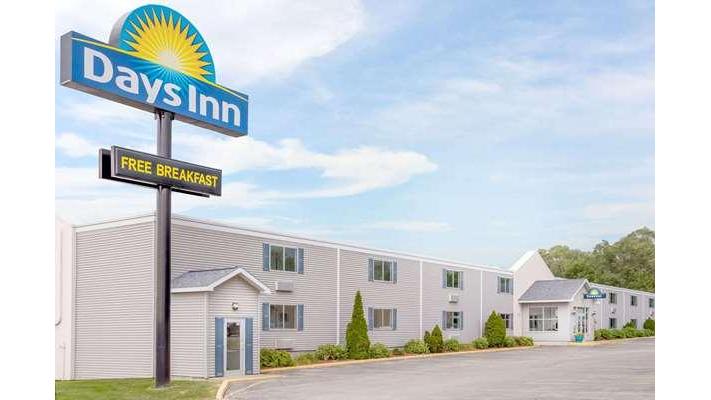 Days Inn by Wyndham Cedar Falls- University Plaza - photo