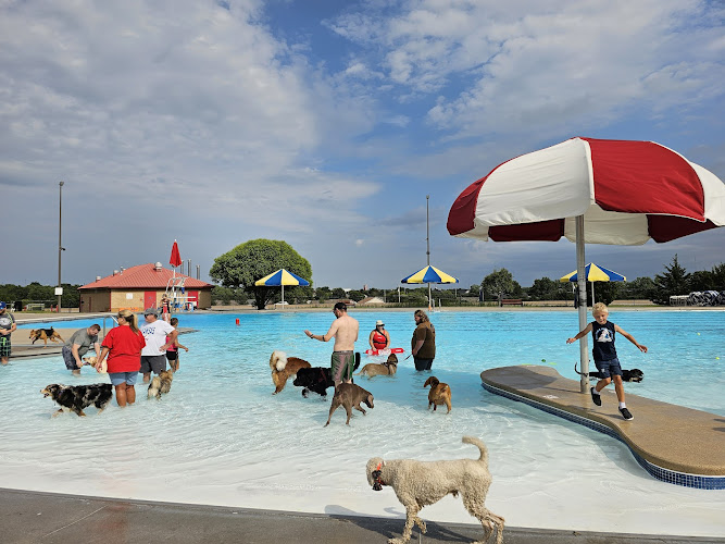 Jones Aquatic Center - photo
