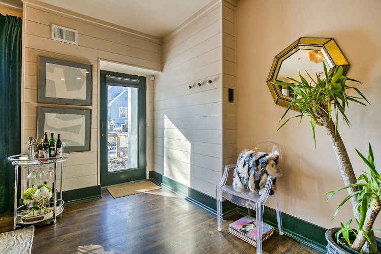 House Rental — Historic Mansion in Kansas City, Kansas
