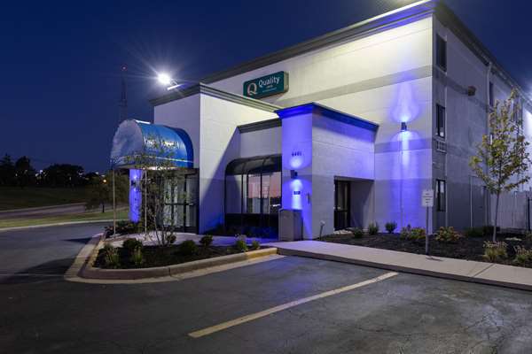 Quality Inn Merriam Kansas City - photo