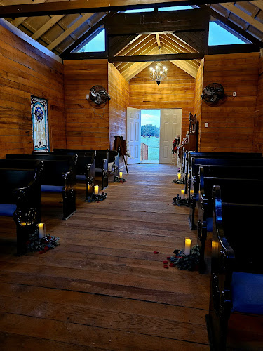 Blue Farmhouse of Cadiz Kentucky — Barn or Farm in Hopkinsville, Kentucky