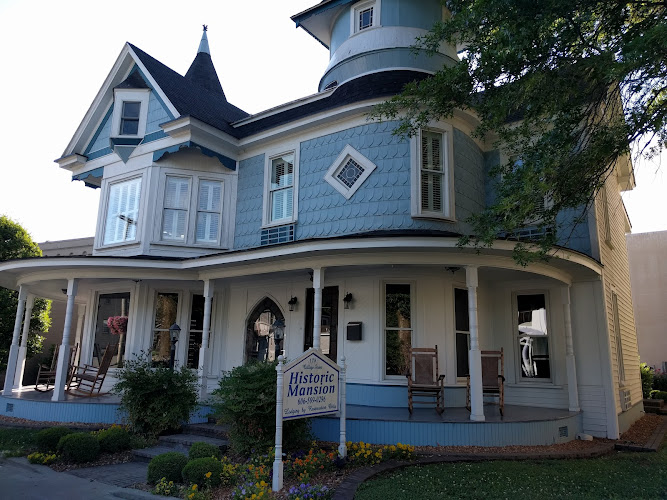 Pikeville Historic Mansion Bed and Breakfast — Historic Mansion in Pikeville, Kentucky