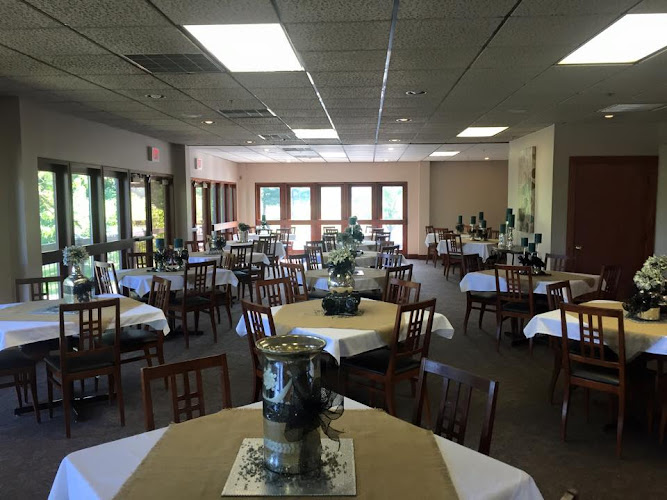 Eagle's Nest Country Club — Country Club in Somerset, Kentucky