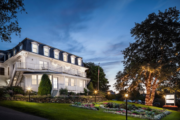 Camden Harbour Inn - photo