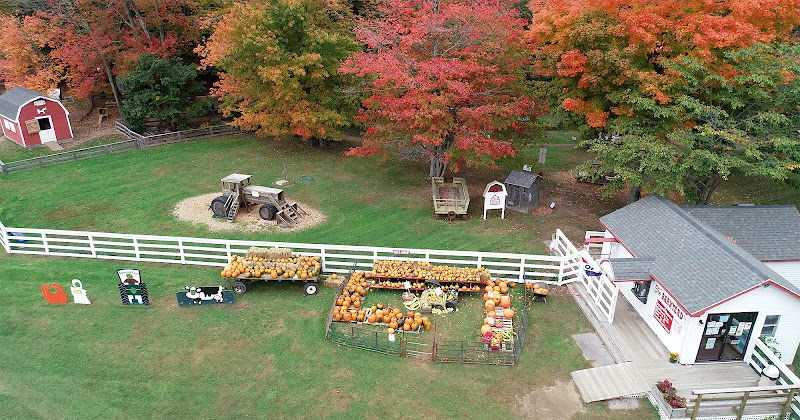Smiling Hill Farm Barnyard Animal Exhibits — Barn or Farm in Westbrook, Maine