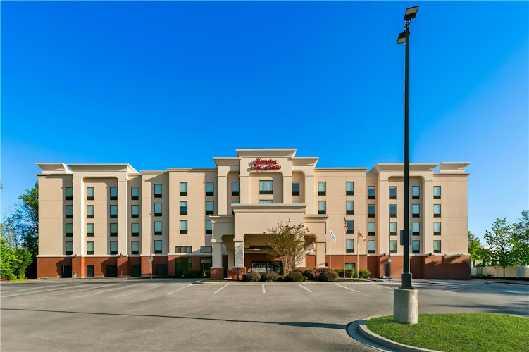Hampton Inn & Suites Baltimore/Woodlawn — Hotel & Resort in Ellicott City, Maryland