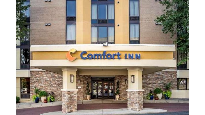Comfort Inn Shady Grove - Gaithersburg - Rockville — Hotel & Resort in Gaithersburg, Maryland
