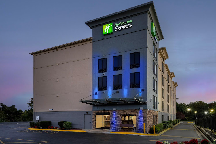 Holiday Inn Express Washington DC - Bw Parkway by IHG — Hotel & Resort in Hyattsville, Maryland