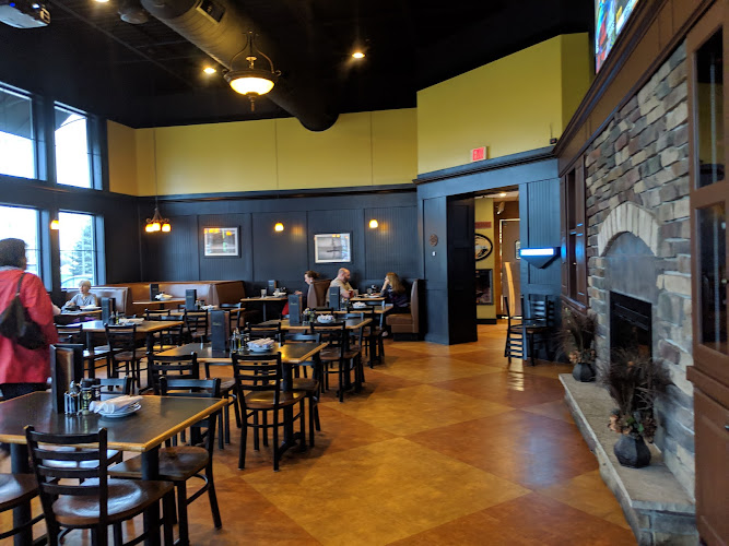 Monelli's Italian Grill & Sports Bar - photo