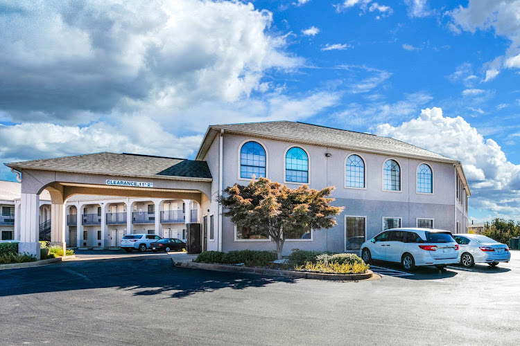 Econo Lodge Inn and Suites Horn Lake - Southhaven — Hotel & Resort in Horn Lake, Mississippi