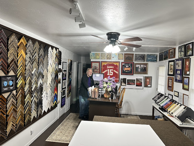 Vincenzo's Art Grotto, LLC — Art Gallery in Belton, Missouri