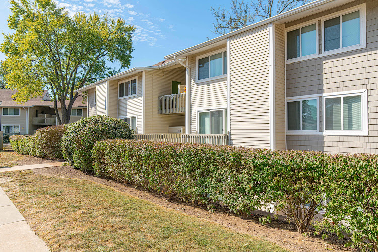 The Pavilion Apartments — Outdoor Venue in Maryland Heights, Missouri