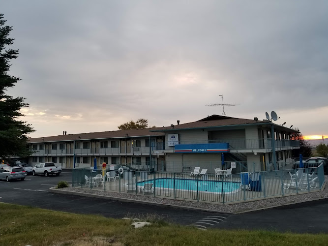 Americas Best Value Inn & Suites Helena - photo