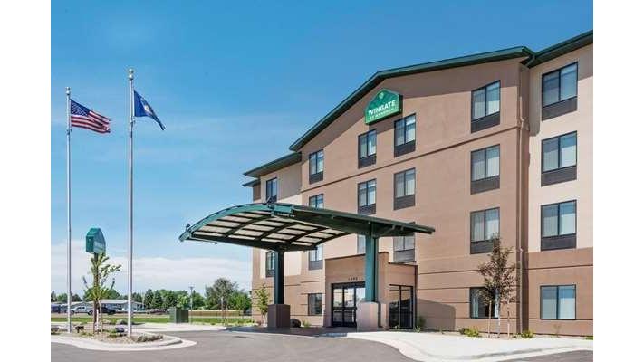 Wingate by Wyndham Sidney — Hotel & Resort in Sidney, Montana