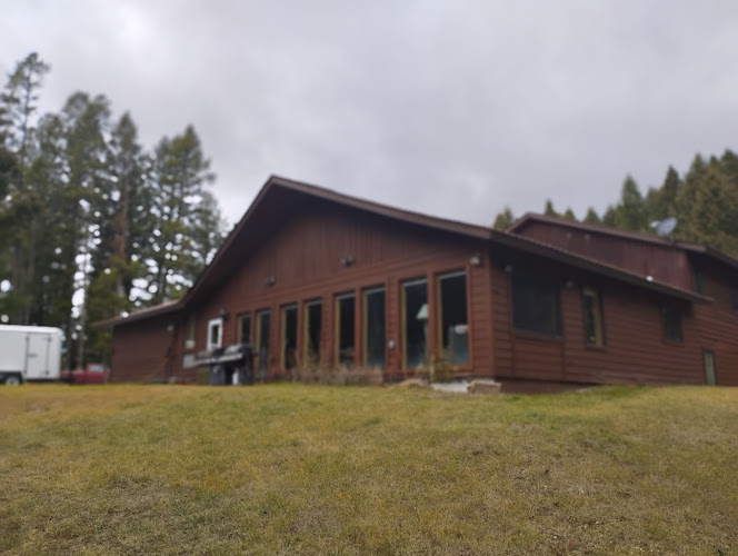 Montana Sunrise Lodge — Hotel & Resort in White Sulphur Springs, Montana