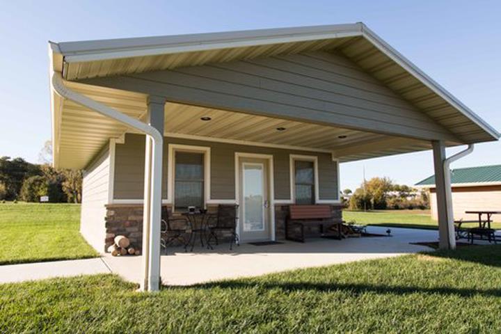 Hidden Falls Cabins & RV Park — Barn or Farm in Nebraska City, Nebraska