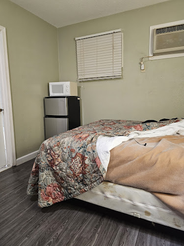 Royal Inn Motel — Hotel & Resort in Plattsmouth, Nebraska