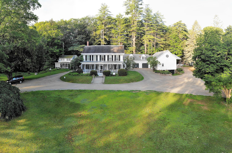 Aiken Manor Bed & Breakfast — Historic Mansion in Franklin, New Hampshire