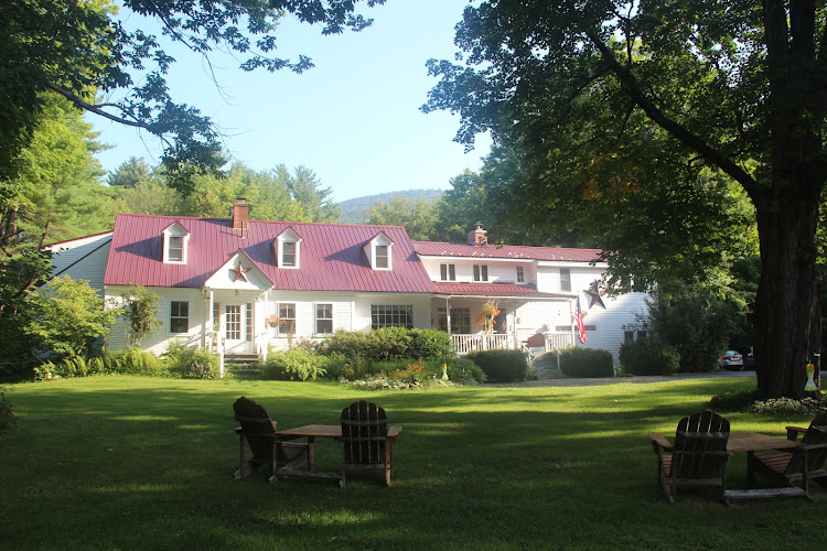 Buttonwood Inn on Mount Surprise - photo