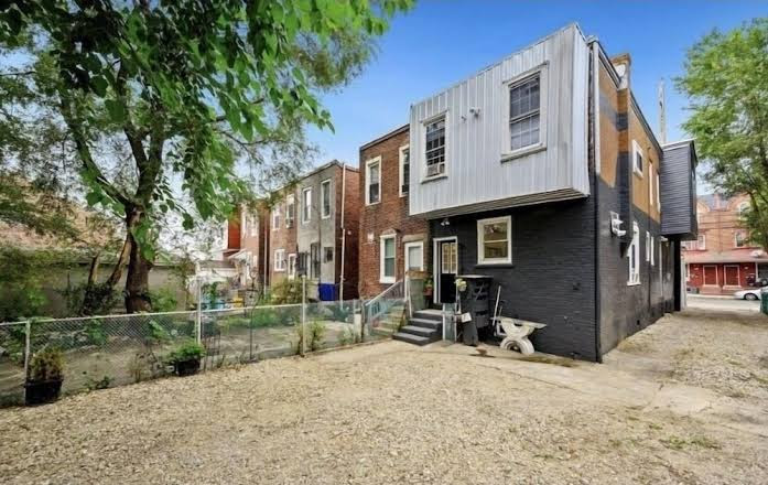 Stylish 4 bedroom home near Philadelphia — Hotel & Resort in Camden, New Jersey