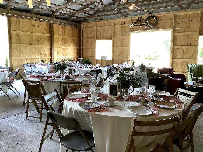 The Barn in the Gardens — Barn or Farm in Camden, New Jersey