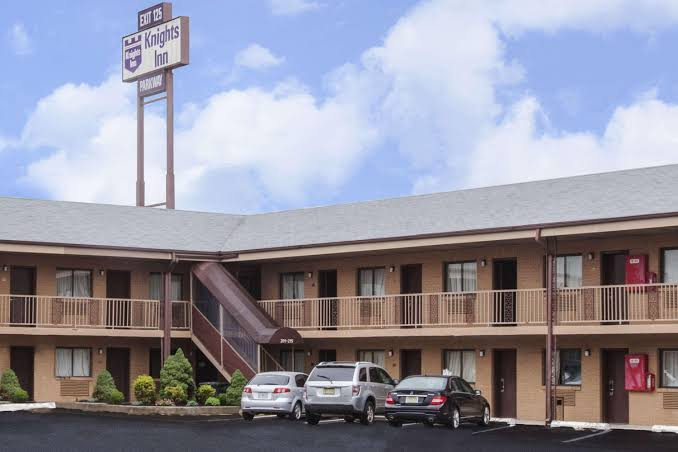 Knights Inn South Amboy — Hotel & Resort in Perth Amboy, New Jersey