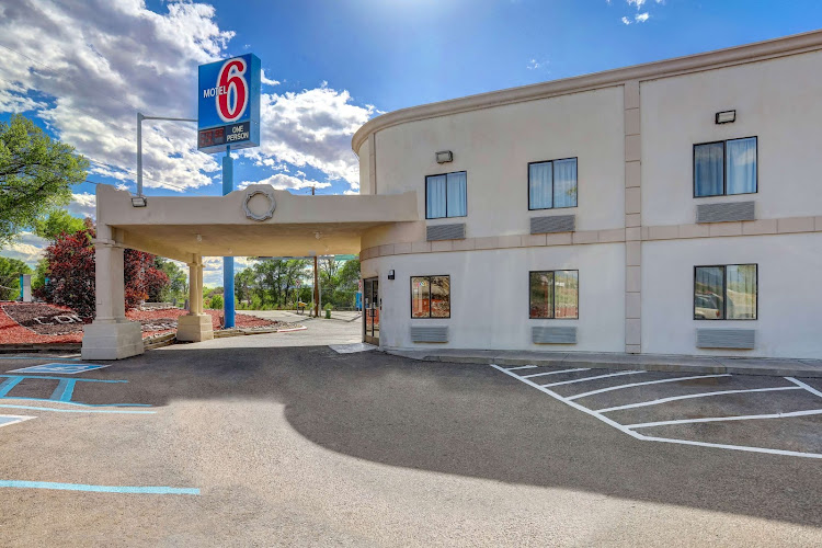 Motel 6 Espanola, NM — Hotel & Resort in Española, New Mexico