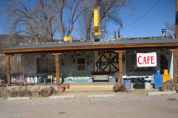 Pilar Yacht Club & Café - photo