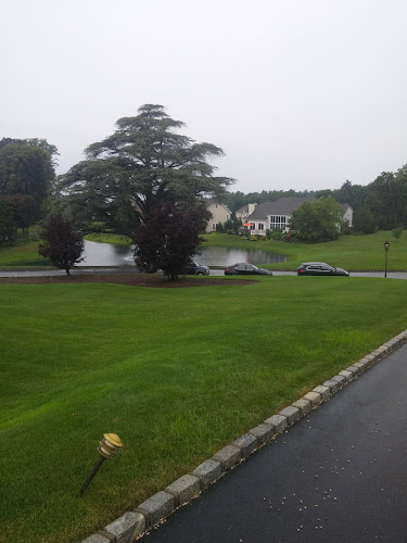 Legend Yacht & Beach Club — Yacht Club in Glen Cove, New York
