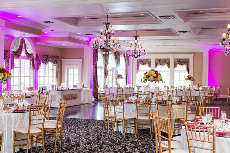 Falkirk Estate and Country Club — Country Club in Middletown, New York