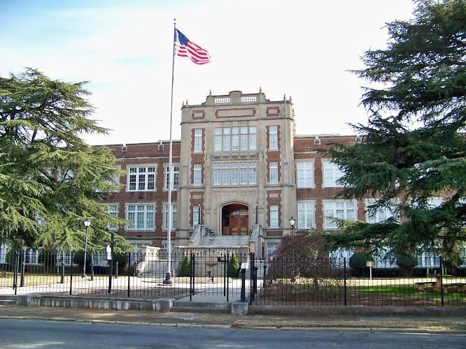 Ashley Arms Apartments - photo