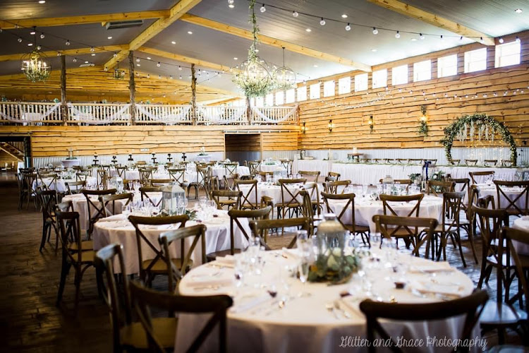 Diamond Lake Event Barn — Yacht Club in Cuyahoga Falls, Ohio