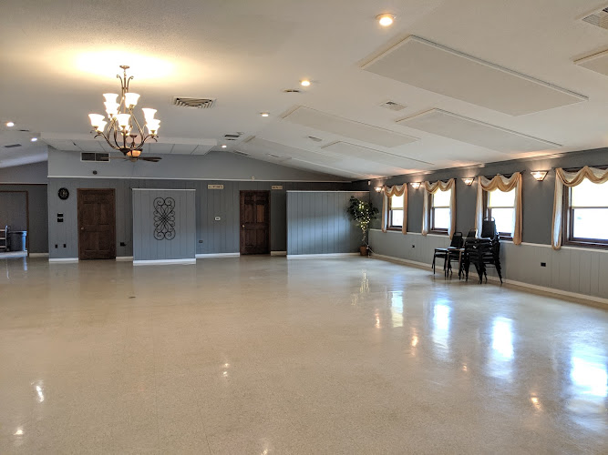 Findlay Elks Swim & Tennis Club - photo