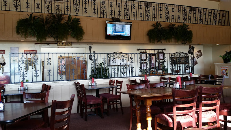 Sara’s Restaurant — Restaurant with Private Dining in Del City, Oklahoma
