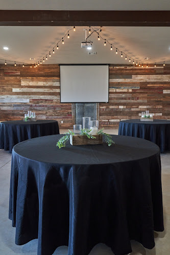 Barn On Mustang - corporateevents.at