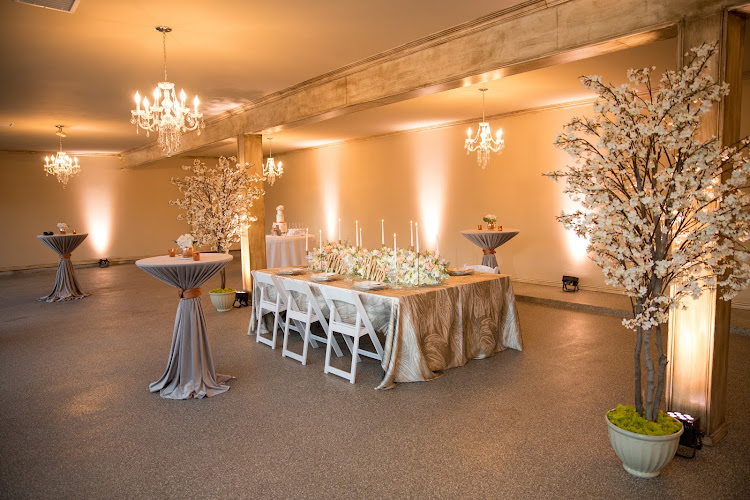 Janeway Estate & Venue — Country Club in Sand Springs, Oklahoma