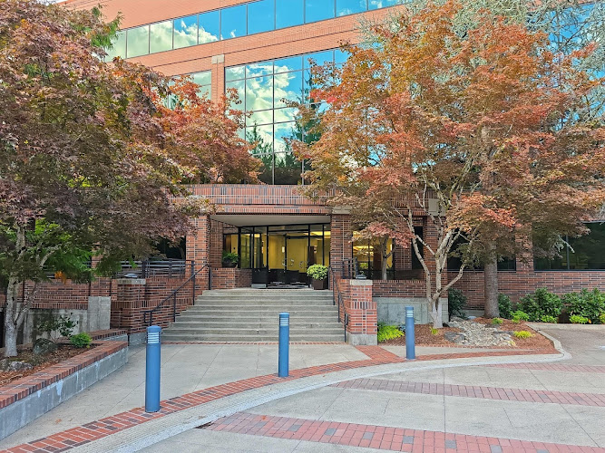 Regus - Lake Oswego - Kruse Way — Conference Center in Lake Oswego, Oregon