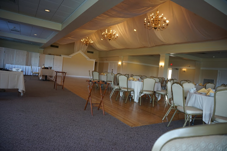 Brookside Country Club — Banquet Hall in Pottstown, Pennsylvania