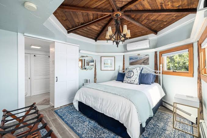 East Greenwich Waterfront Gem - photo