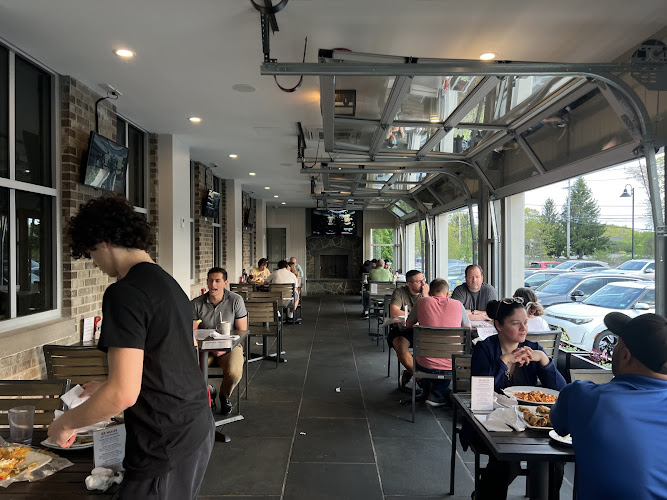 Laura’s Bar and Grill — Brewery in Lincoln, Rhode Island