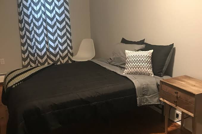 Entire rental unit in Warren, Rhode Island Unit 3 — Aquarium in Warren, Rhode Island