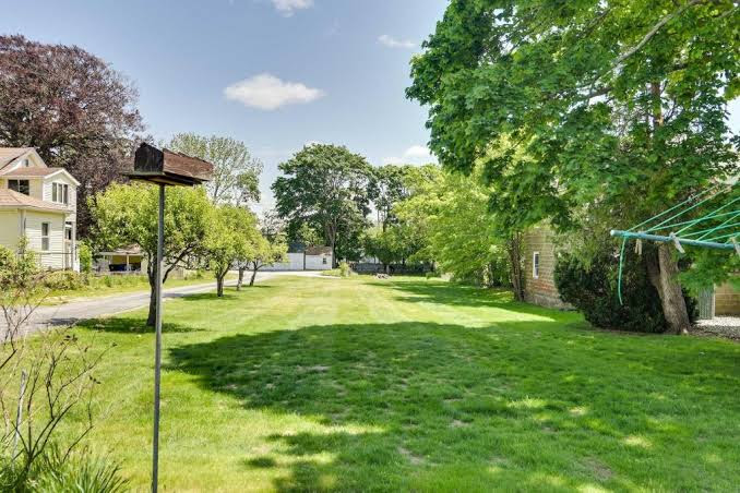Historic Warren Vacation Rental Walk to Beaches! - Apartment - photo